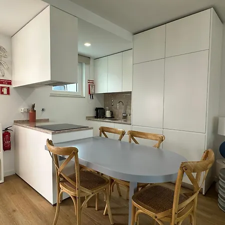 Whome Cozy Riverside In Trafaria