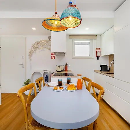 Whome Cozy Riverside In Apartment