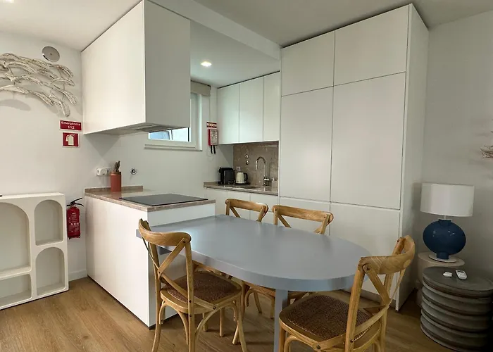 Whome Cozy Riverside In Trafaria