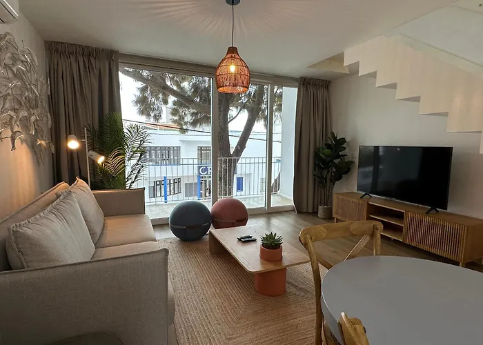 Whome Cozy Riverside In